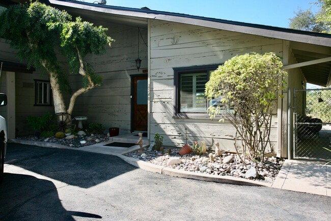 Building Photo - Country Living in Alpine ~ 4 Br 3 Ba