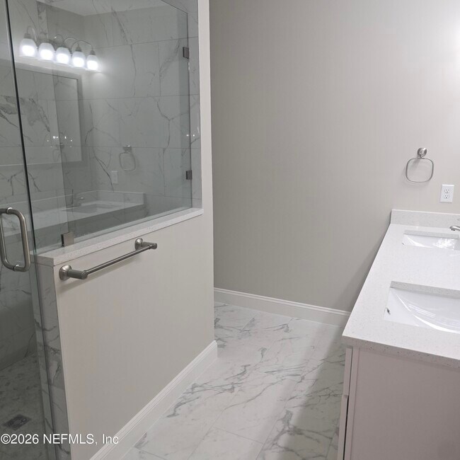 Building Photo - 8205 Kensington Square