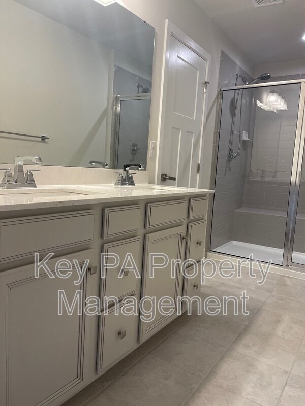 Building Photo - 205 Hibiscus Way