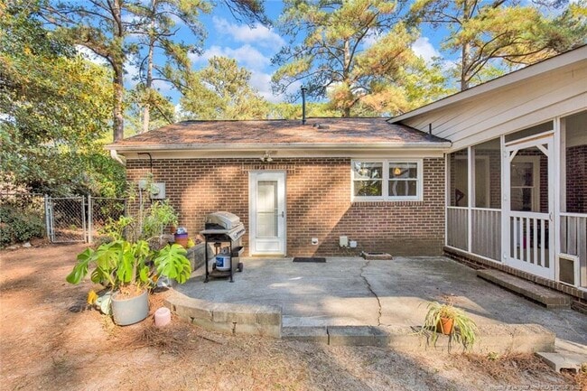 Building Photo - 3305 Granville Dr