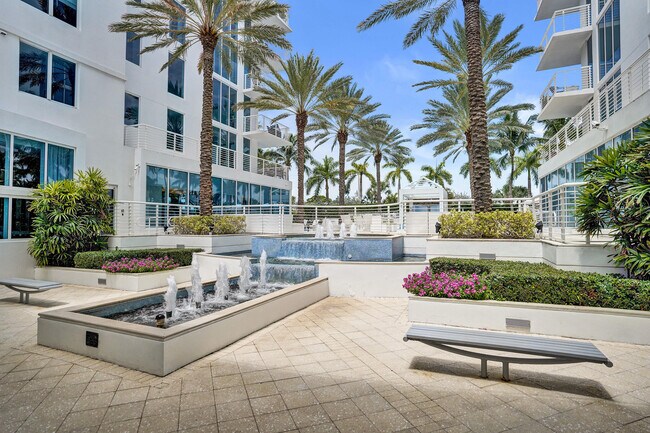 Building Photo - 2821 N Ocean Blvd