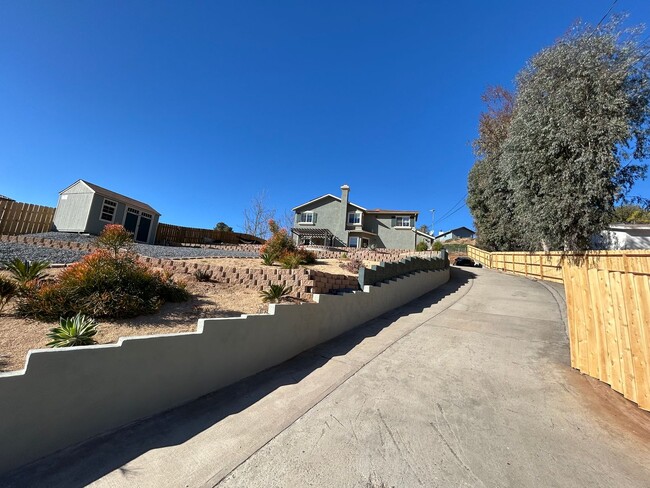 Building Photo - Fully Remodeled 3 bed 2.5 bath Home in the...