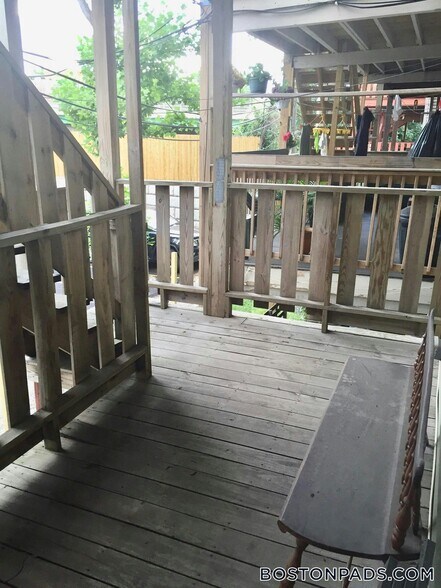 Building Photo - 21 Washburn St