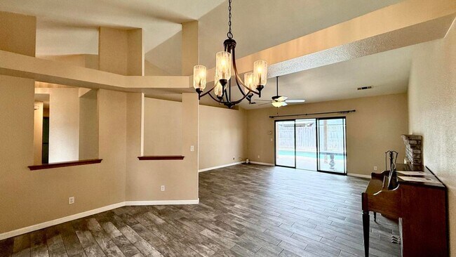 Building Photo - 5948 W Crowley Ave