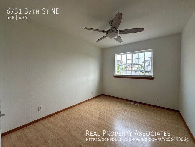 Building Photo - 6731 37th St NE