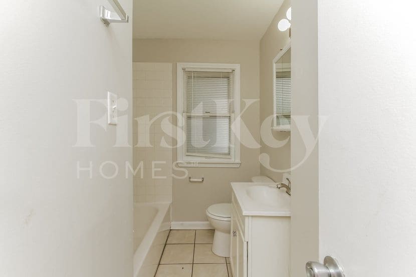 Building Photo - 14840 Grant St