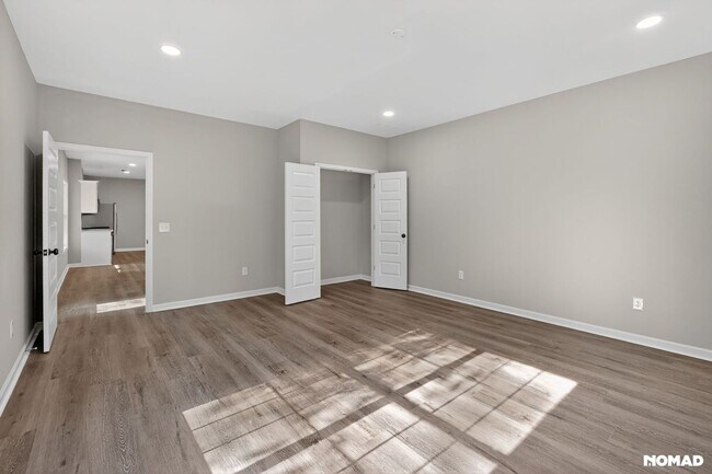 Building Photo - 1590 Highland Farm Dr