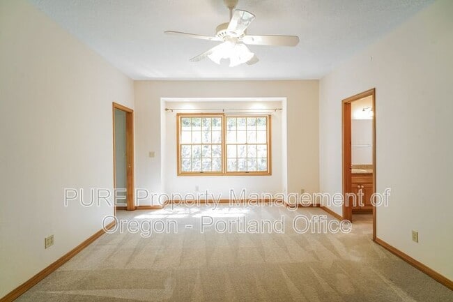 Building Photo - 14020 SW 158th Terrace