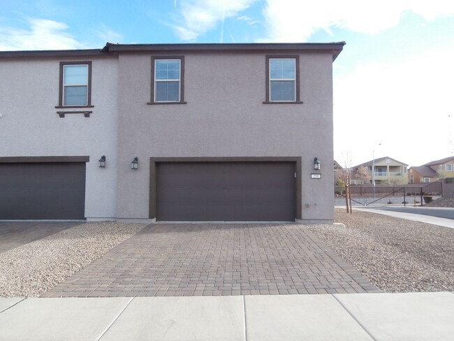 Primary Photo - Amazing Townhome in Henderson NV!