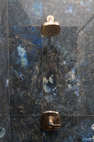 Building Photo - 719 Bank St NE