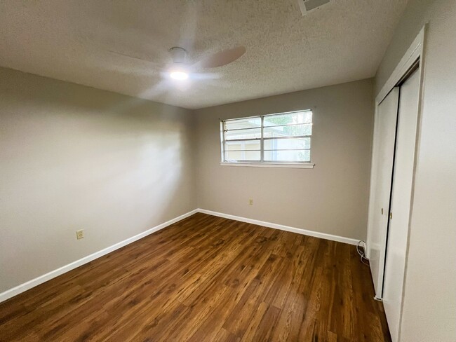 Building Photo - Newly Updated 4 Bedroom House for Rent, ne...