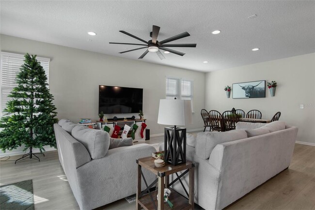 Building Photo - 143 Alderwood Pl