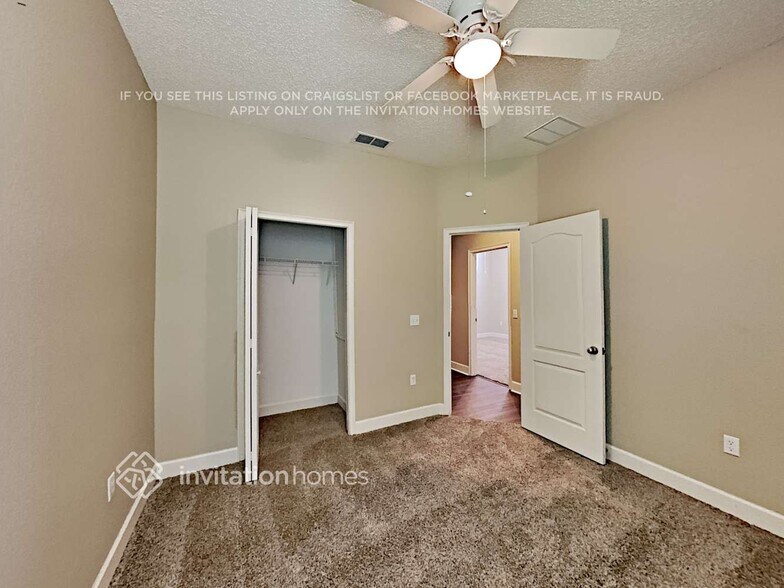 Building Photo - 2321 Lobelia Pl