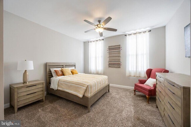 Building Photo - 314 E 22nd St