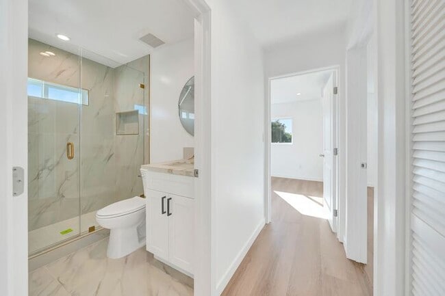 Building Photo - Move-In Ready Luxury: A Flawlessly Upgraded Sunland Retreat