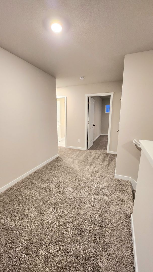 Building Photo - Modern 4BR Home Near Great Western Bike Trail | West Des Moines
