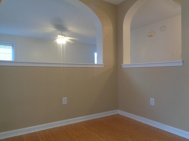 Building Photo - 509 Brickstone Dr