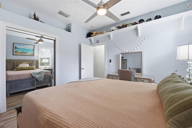 Building Photo - 6331 Yellow Wood Pl