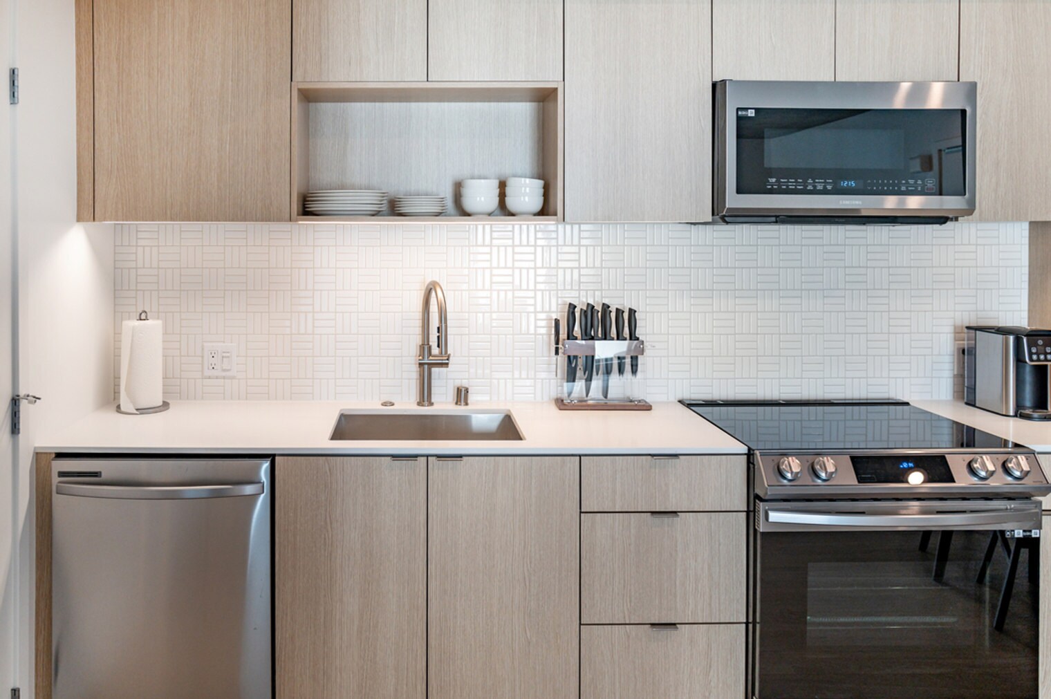 Building Photo - 1 Brady St