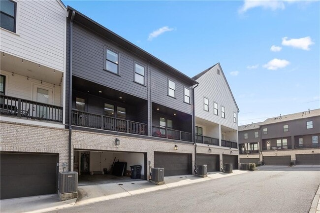 Building Photo - 6529 Beacon Dr