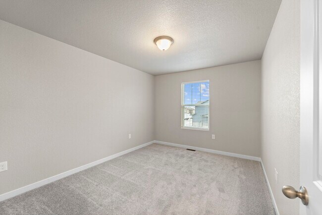 Building Photo - 7810 Keebler Dr