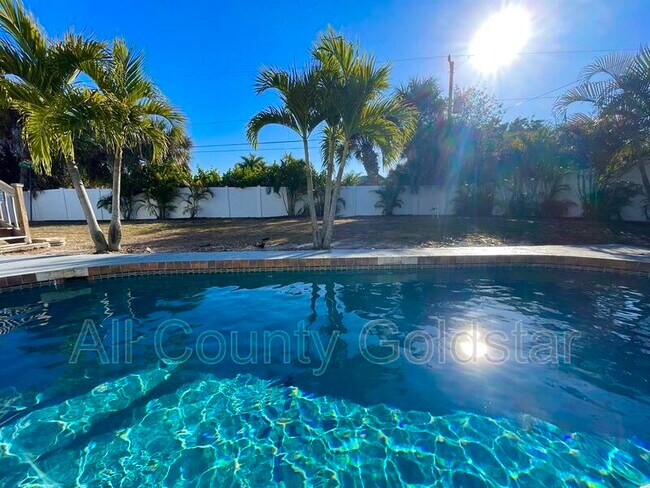 Building Photo - 4254 Flamingo Blvd