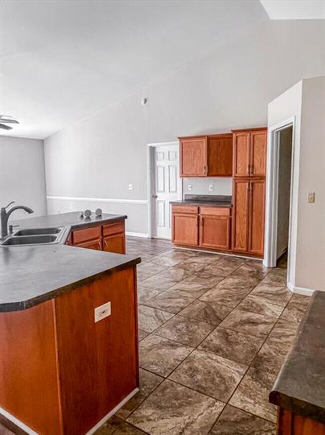 Building Photo - 303 Stone Briar Lane, Easley SC