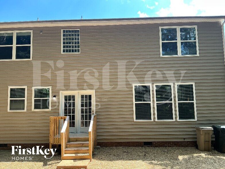 Building Photo - 1223 Arbor Greene Dr