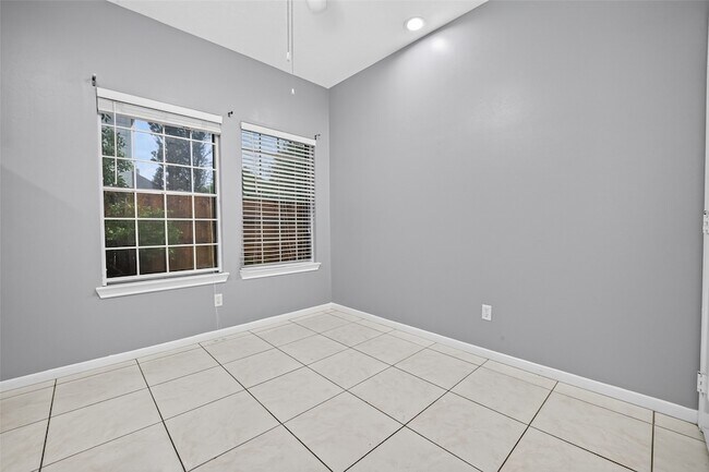 Building Photo - 13607 Sable Ln