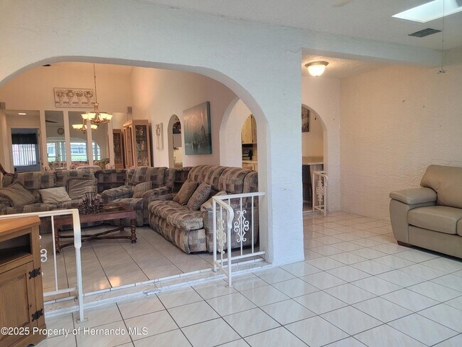 Building Photo - 7559 Heather Walk Dr