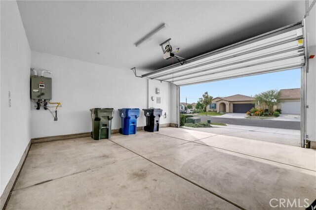 Building Photo - 3359 S Myrtle Dr