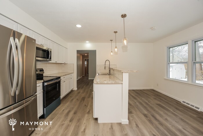 Building Photo - 281 Sundale Rd