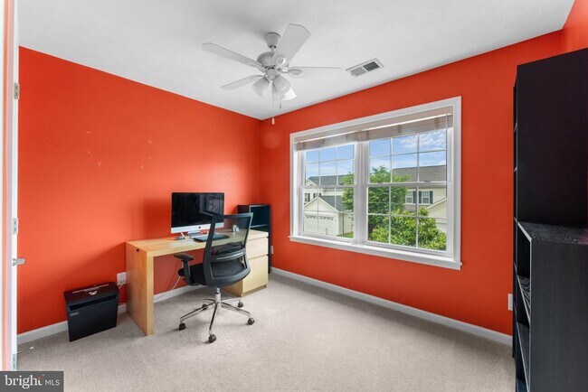 Building Photo - 10 Everglades Ln