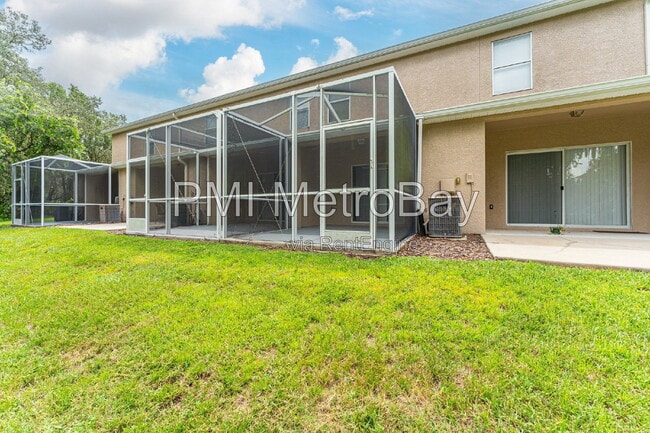Building Photo - 15706 Fishhawk Falls Dr