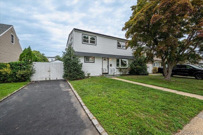 Building Photo - 54 Ketcham Ave