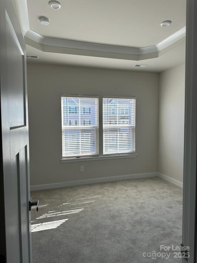 Building Photo - 1728 Aspire St