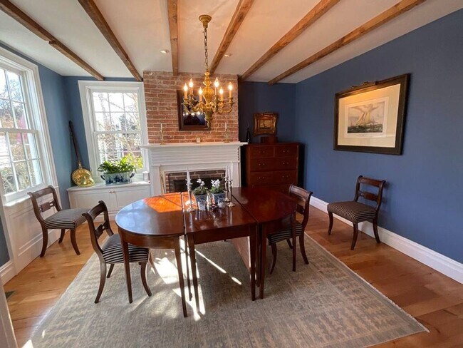 Building Photo - 23 Howard St