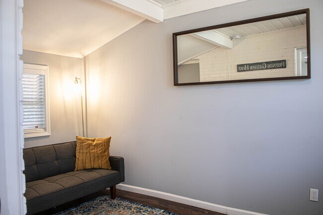 Building Photo - 444 Sunset Ave NW