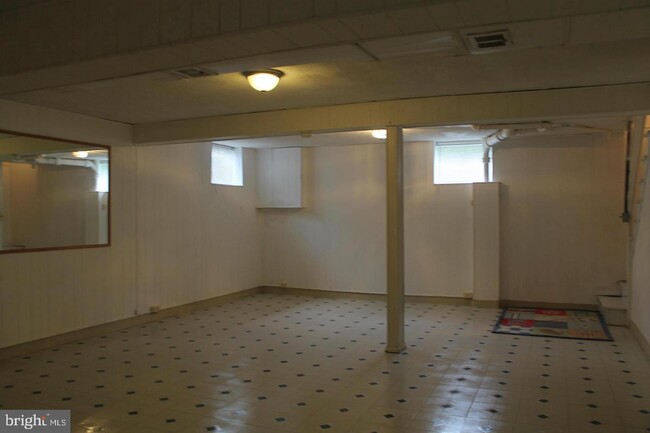 Building Photo - 3326 Kaywood Dr