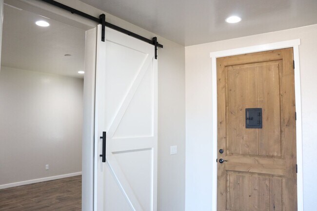 Building Photo - Welcome to your Southern Arizona desert oasis!