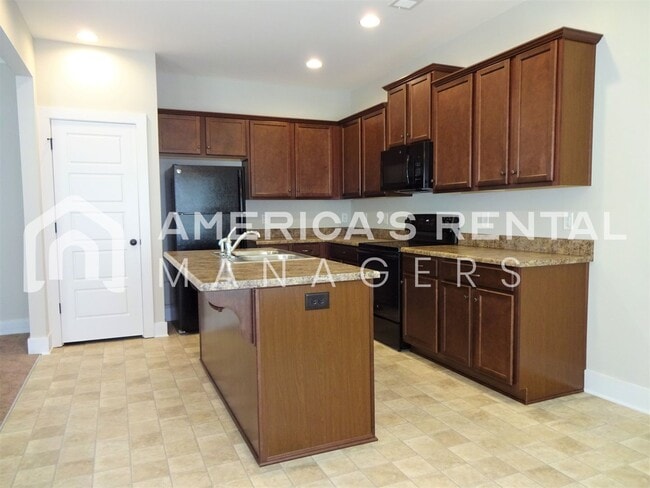 Building Photo - Home for rent in Calera, AL!  Available to view now!!!