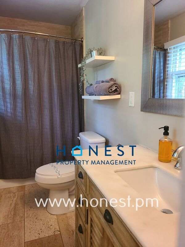 Building Photo - 1222 Rama Rd