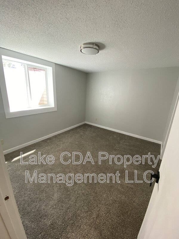 Building Photo - 3410 Belmont Rd