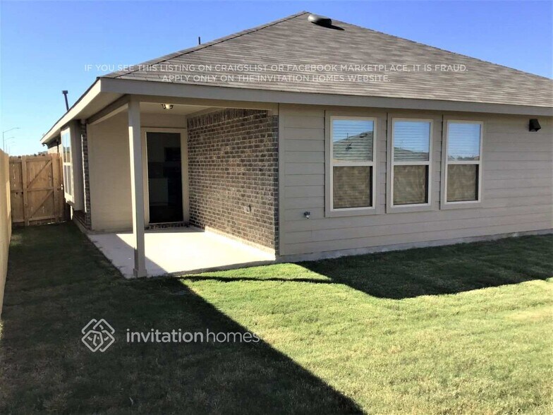 Building Photo - 14464 Artisan Dr