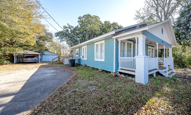 Building Photo - Cute 2 bedroom 1 bath Cottage in Pascagoula