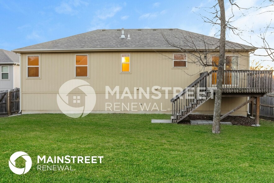 Building Photo - 709 Emerson Dr