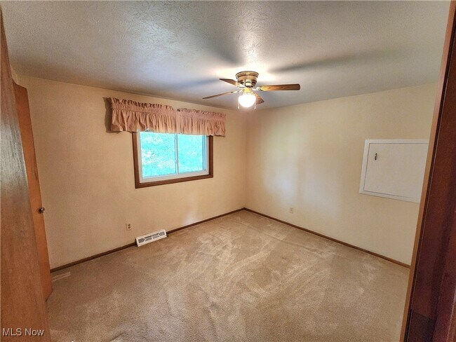 Building Photo - 2908 Bowmen Ln