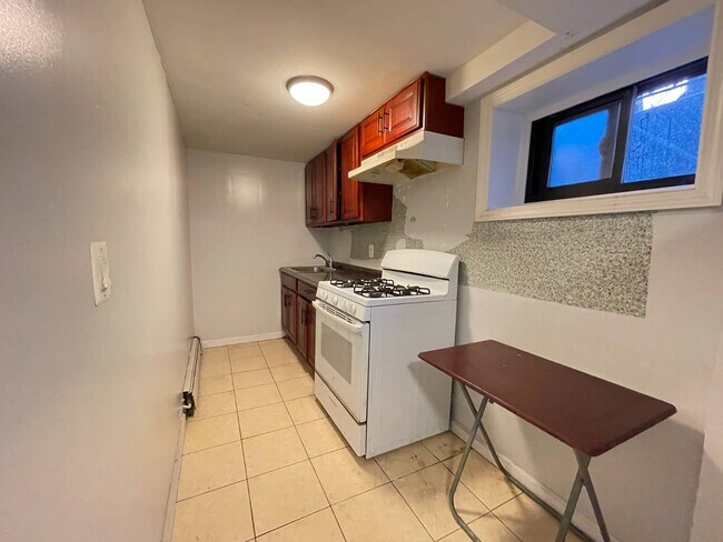 Building Photo - 2153 Quimby Ave