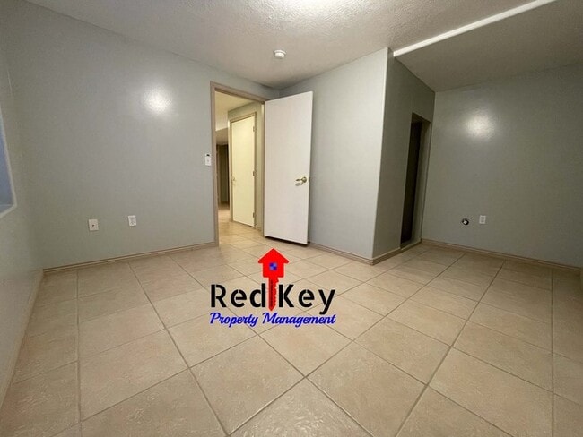 Building Photo - Fermin Ln Single Family Home