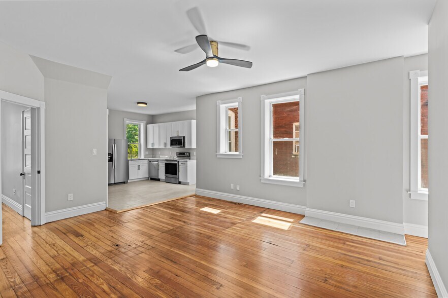 Living Area - 3520 Iowa Ave